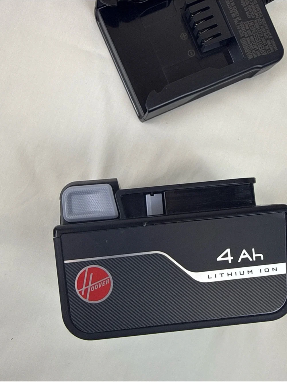4Ah Black Lithium-Ion Battery Pack with Charger for Hoover Vacuum